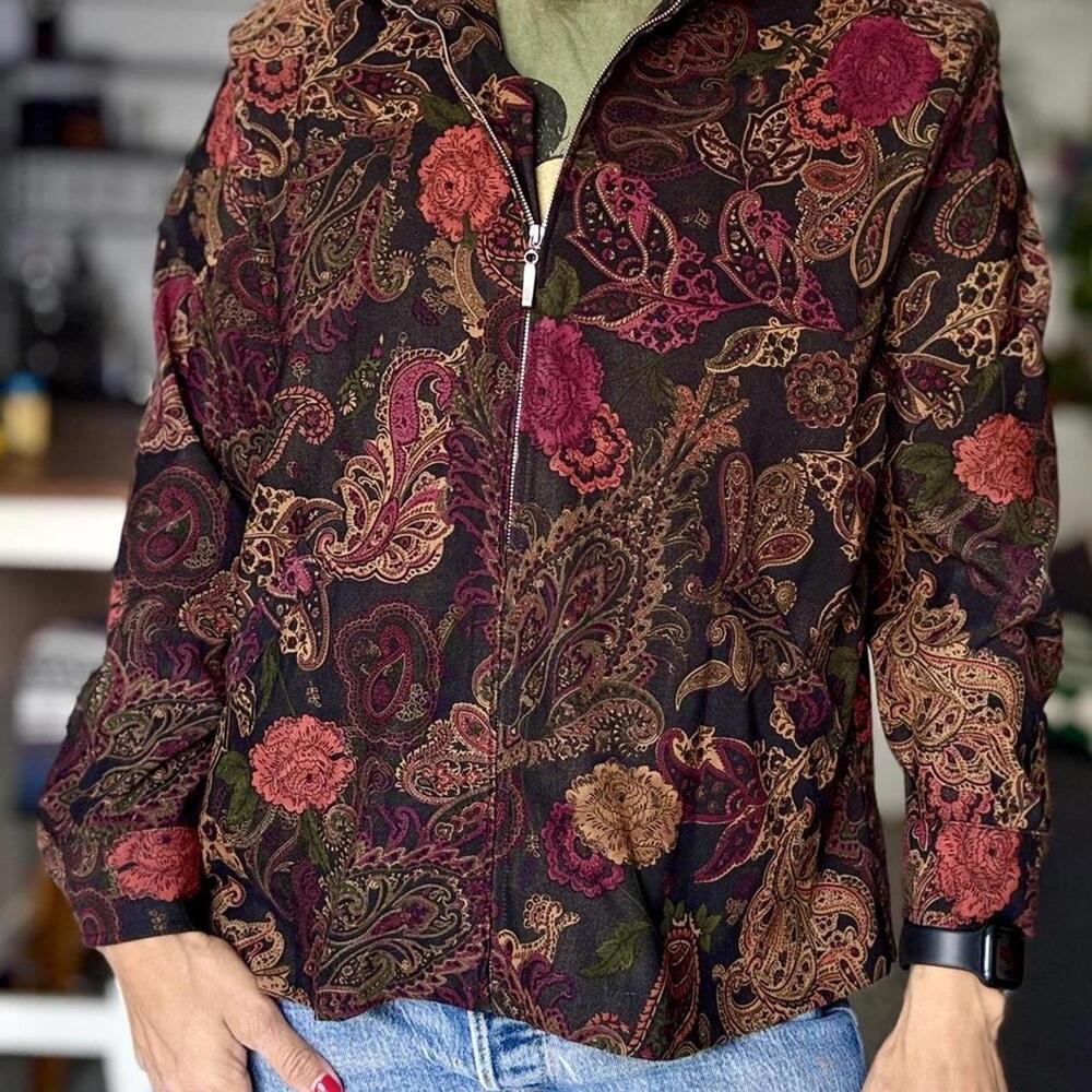 Notations vintage paisley print jacket‎ with zipper closure and pockets jacket.